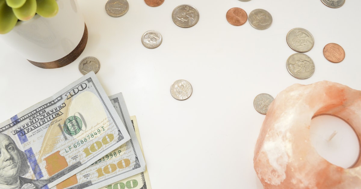 Onde investir R$ 100, R$ 500 e R$ 1.000 em 2026